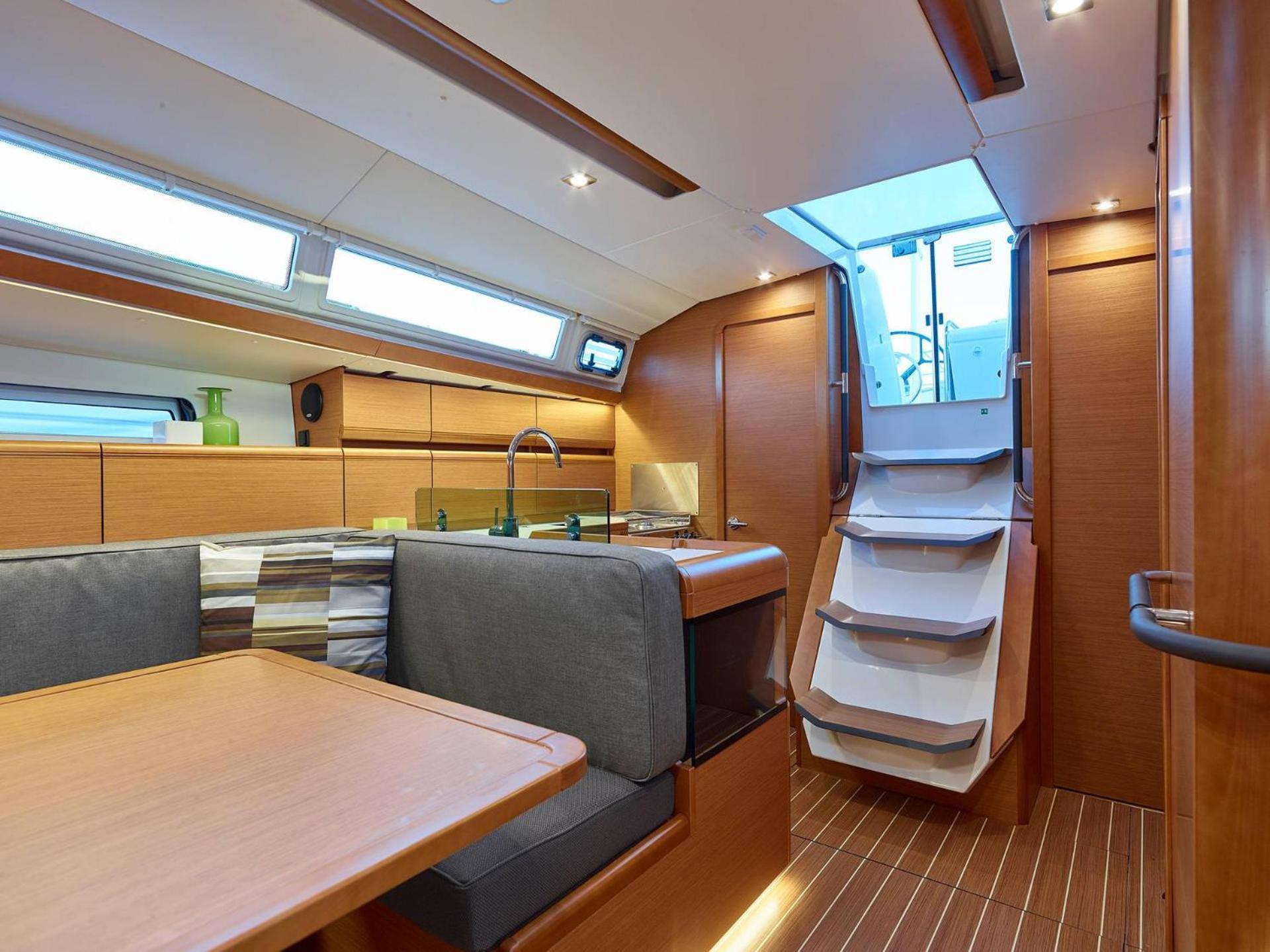 Hotel Sleep Aboard A Modern Sailboat In Oeiras Extérieur photo